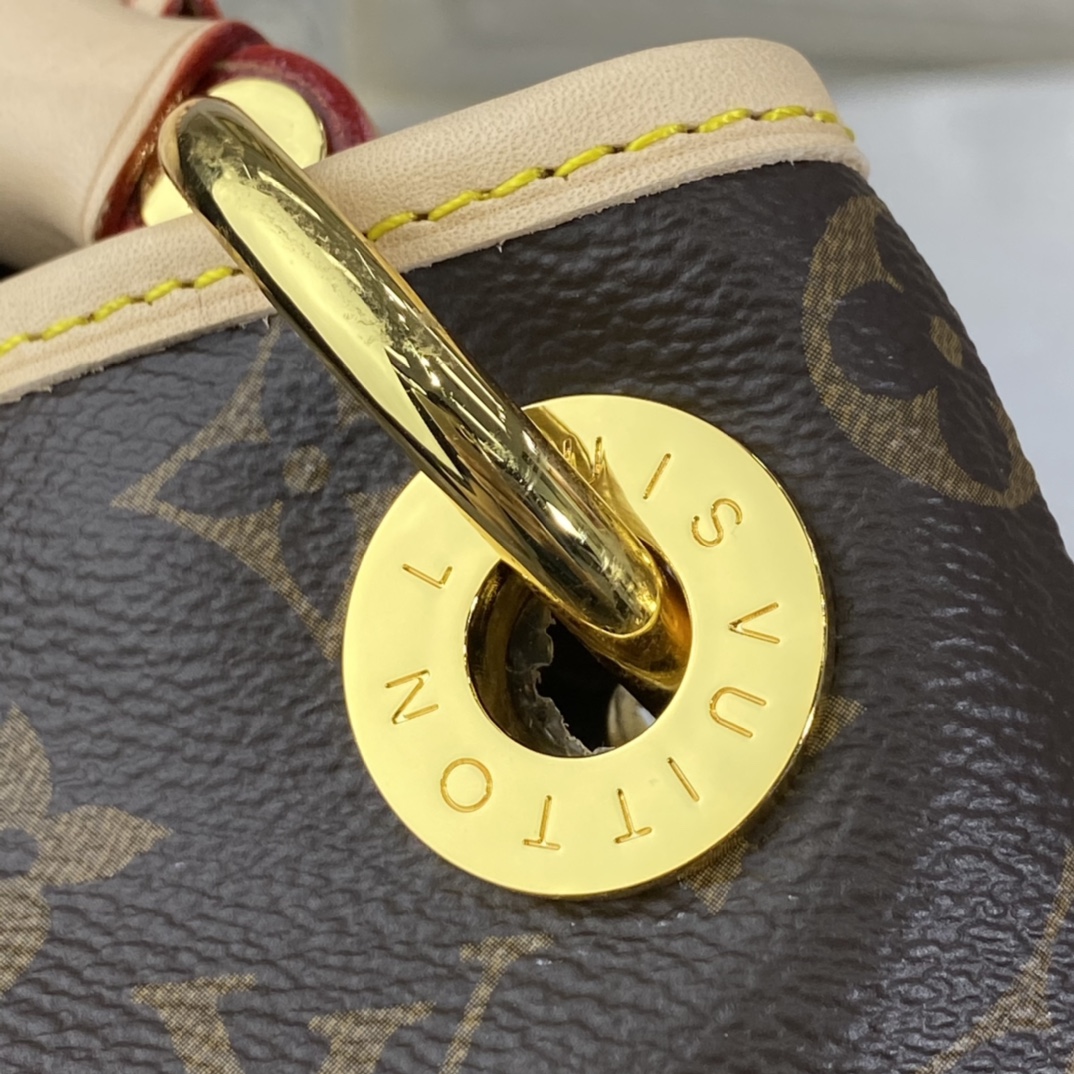 Louis Vuitton ARTSY MM Handbag Monogram M44869